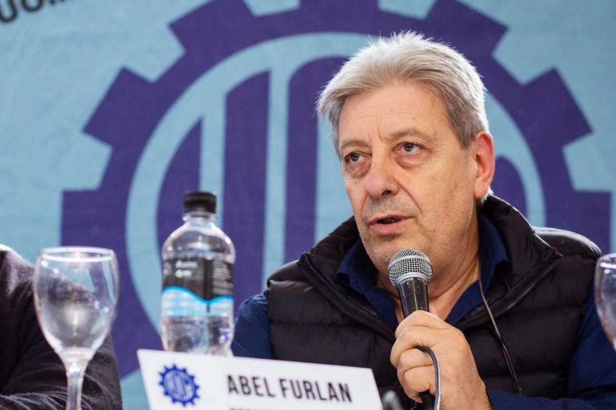 Abel Furlán Solicita Convocatoria a Consejo Directivo de la CGT para Definir un Plan de Lucha