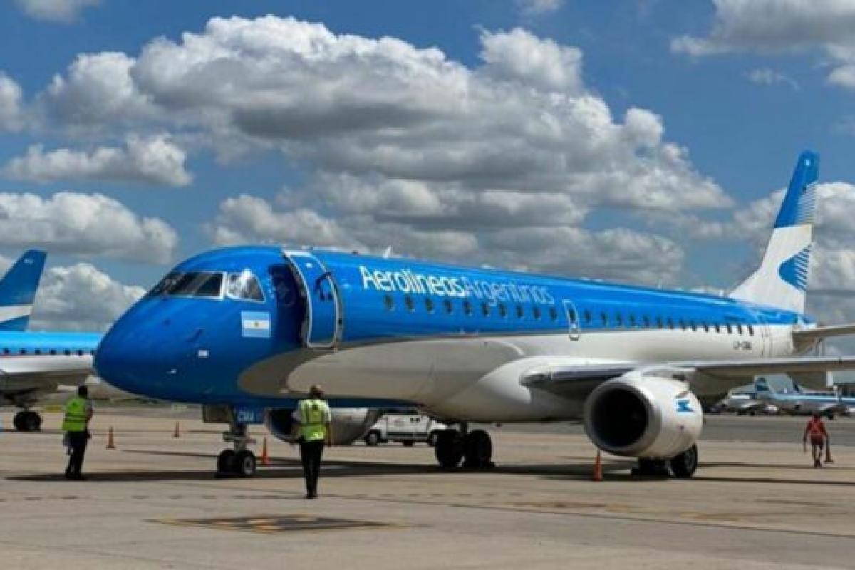 Paro en Aeroparque y Ezeiza: La Asociación de Aeronavegantes Intensifica la Protesta por Salarios en Medio de la Crisis del Sector