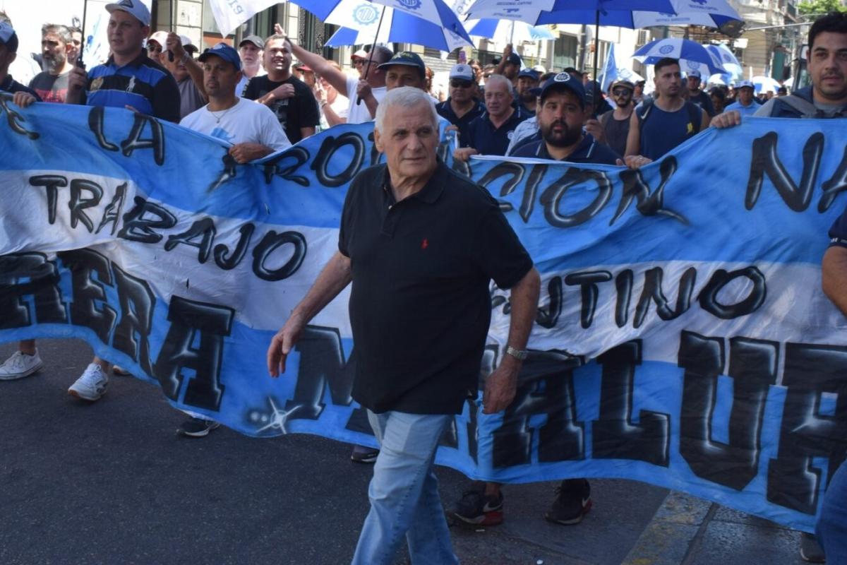 Antonio Caló Defiende a la CGT y Celebra el Proceso Interno del PJ en Tiempos de Javier Milei