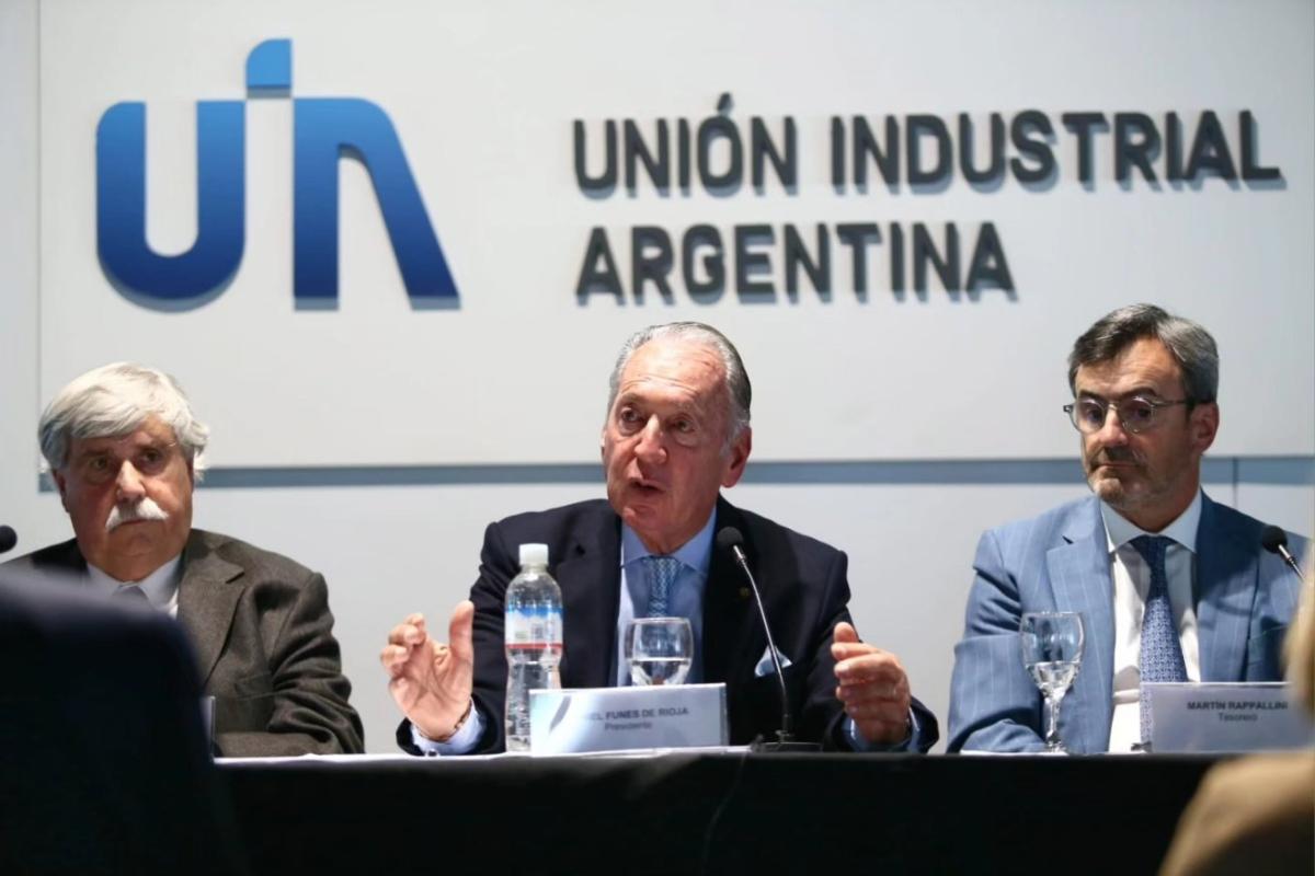 La UIA reclama reformas laborales y destaca la crisis de las pymes