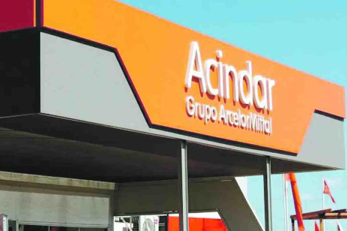 Crisis en Acindar: 150 retiros voluntarios y suspensiones por caída histórica en la demanda de acero